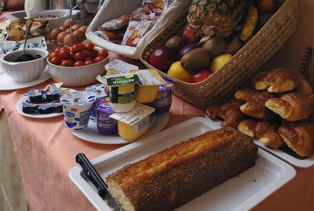 Relais Dante E Beatrice Bed & Breakfast Флоренция Екстериор снимка